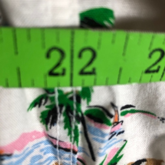 Mens Hawaiian Style Shirt. Size Medium - Picture 3 of 5